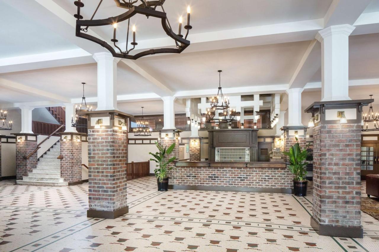The Elms Hotel & Spa, A Destination By Hyatt Hotel Excelsior Springs Buitenkant foto