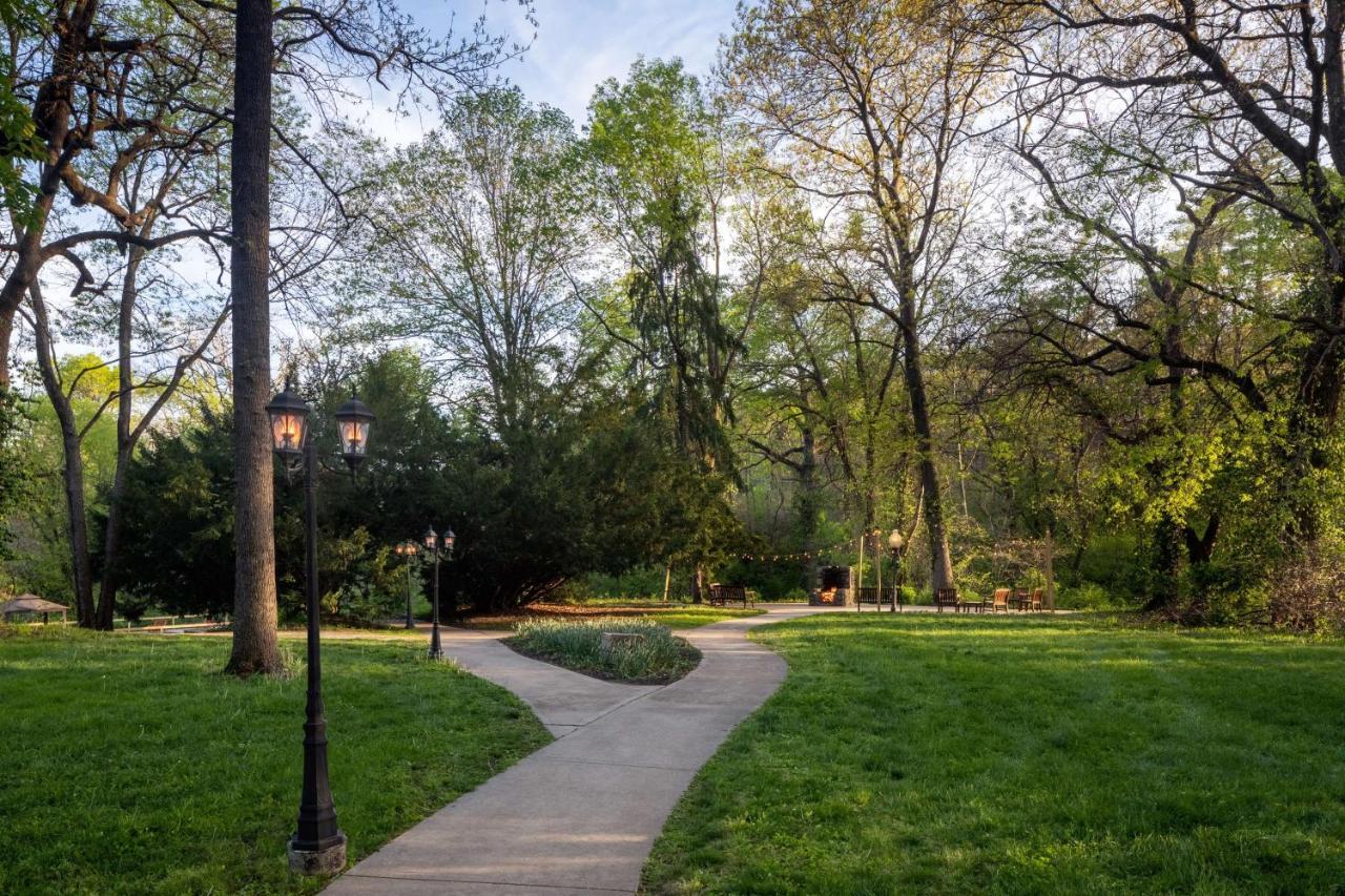 The Elms Hotel & Spa, A Destination By Hyatt Hotel Excelsior Springs Buitenkant foto